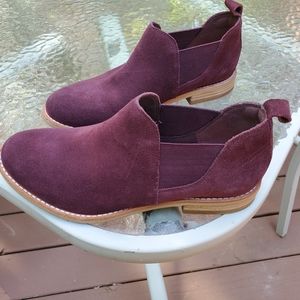 Clark's Burgundy Suede Shoes